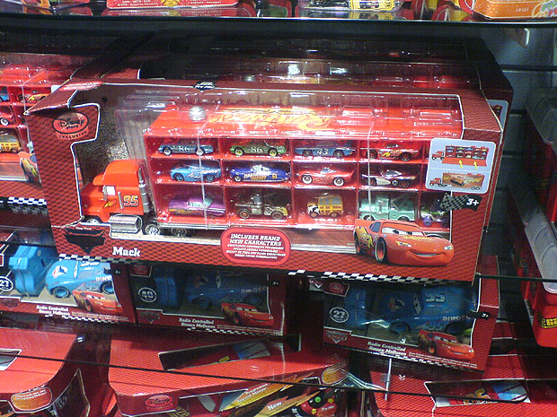 Take Five a Day » Blog Archive » Mattel Disney Pixar Diecast CARS: Disney Store  Mack – You Hurt Your What?