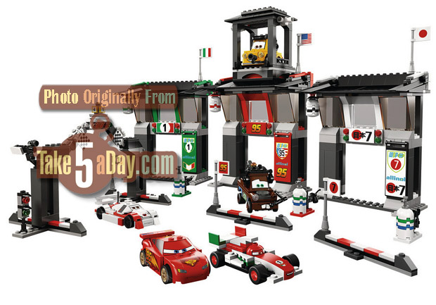 Disney Pixar CARS 2: Lego CARS 2 â Time to Clear a 3rd Room | Take Five a Day