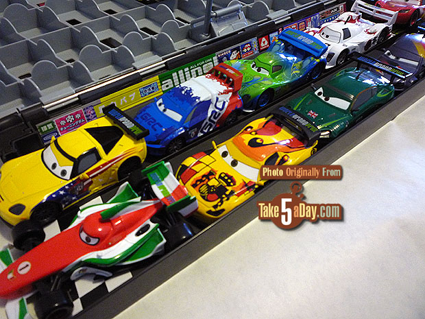 Take Five A Day Blog Archive Disney Store Cars 2 Diecast World Grand Prix Racers Crew Chiefs