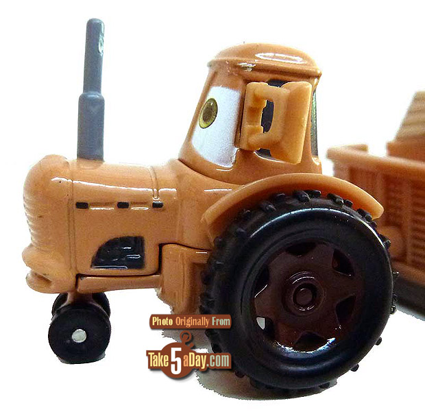 Mater's-Junkyard-Jamboree-side_02