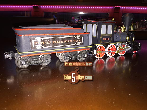 Disney planes muir train deals transporter