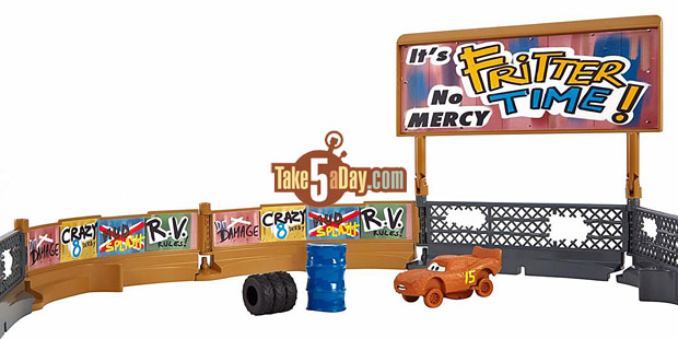 Cars 3 Crazy 8 Crashers Smash and Crash Derby Playset