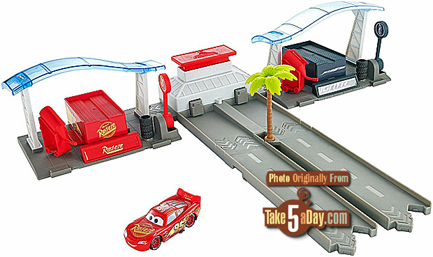 Disney cars 3 florida speedway deals