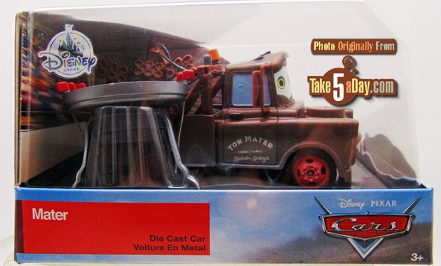 Disney Store Cars 3 Die Cast Collector Case Box Mater Race Track Hat 1:43 NEW 
