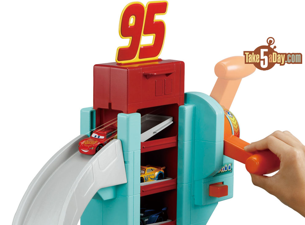 takara tomy toys r us