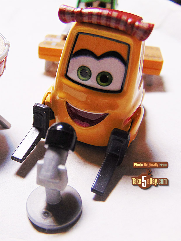 Cars 3 best sale sweet tea diecast