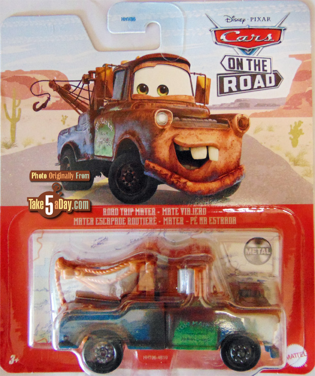 NEW DISNEY PIXAR CARS LIGHTNING MCQUEEN MATER WORKING TOW HOOK 2022 DXV99